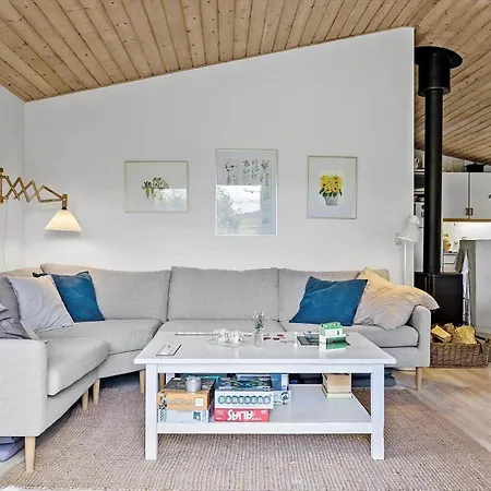Tatil Evi 1467-aakirkeby-boesparken-8 *